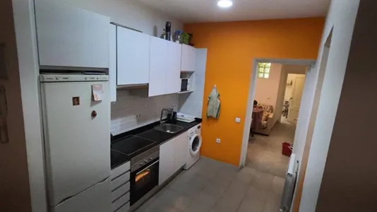 Rooms in Madrid Centro - photo 8