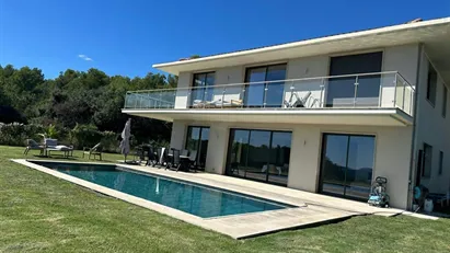 House for rent in Grasse, Provence-Alpes-Côte d'Azur