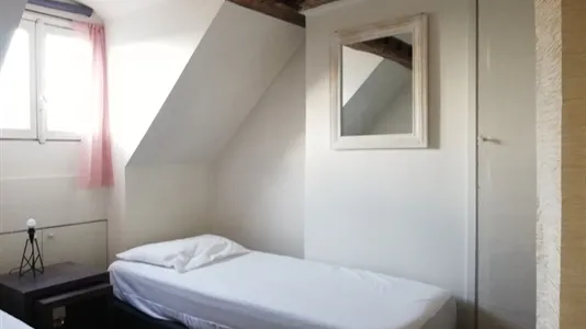 Apartments in Paris 8ème arrondissement - photo 6