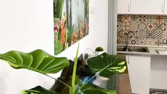 Rooms in Valencia Ciutat Vella - photo 8