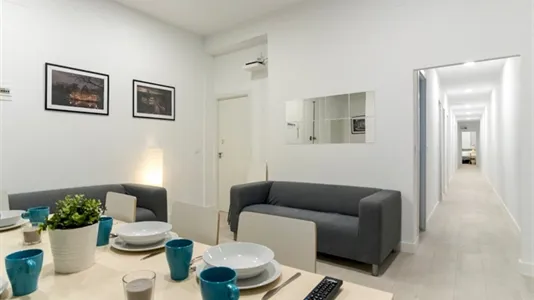Rooms in Madrid Centro - photo 5