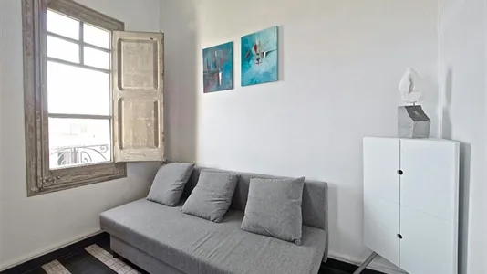 Apartments in Barcelona Eixample - photo 4