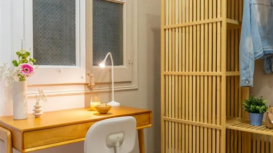 Rooms in Barcelona Gràcia - photo 2