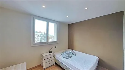 Room for rent in Grenoble, Auvergne-Rhône-Alpes