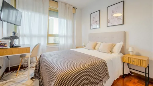 Rooms in Madrid Ciudad Lineal - photo 1