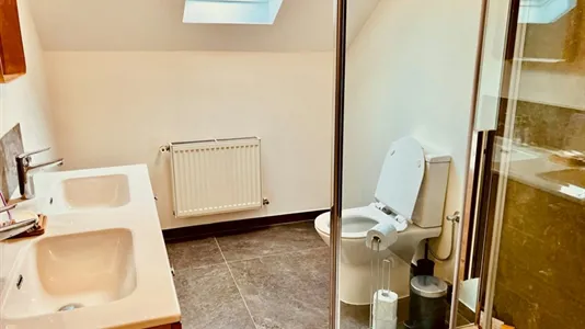 Rooms in Brussels Anderlecht - photo 4