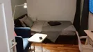 Room for rent, Frankfurt (region), &lt;span class=&quot;blurred street&quot; onclick=&quot;ProcessAdRequest(9527514)&quot;&gt;&lt;span class=&quot;hint&quot;&gt;See streetname&lt;/span&gt;[xxxxxxxxxxxxx]&lt;/span&gt;