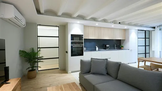 Apartments in Barcelona Ciutat Vella - photo 8