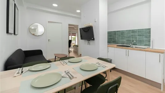 Houses in Málaga - photo 10