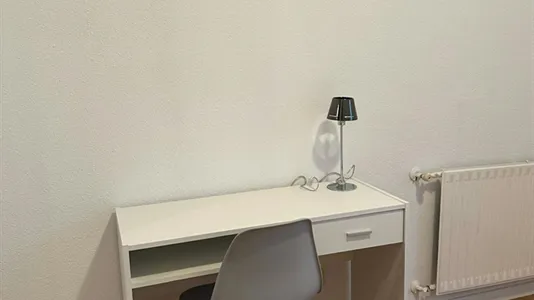 Rooms in Madrid Moncloa-Aravaca - photo 4