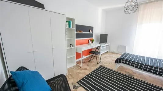 Rooms in Udine - photo 4