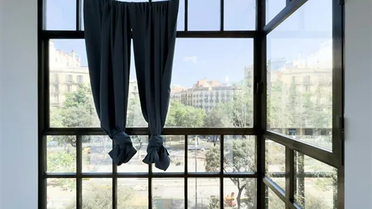 Rooms in Barcelona Eixample - photo 3