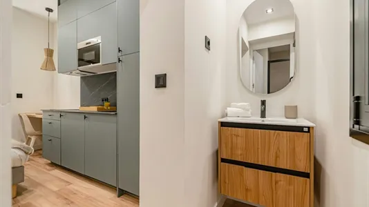 Apartments in Madrid Centro - photo 7