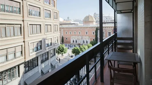 Rooms in Valencia Ciutat Vella - photo 7