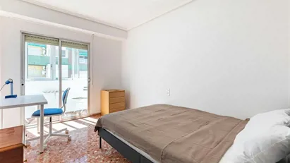 Room for rent in la Fontsanta, Comunidad Valenciana