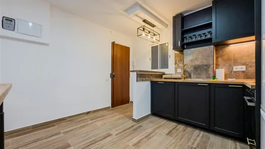 Apartments in Barcelona Ciutat Vella - photo 4