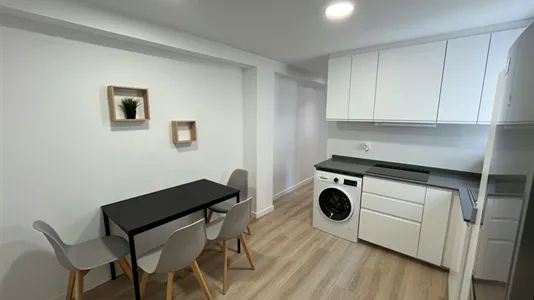 Rooms in Valencia Extramurs - photo 8