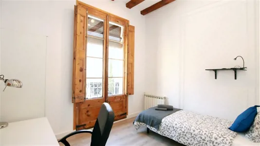 Rooms in Barcelona Ciutat Vella - photo 1