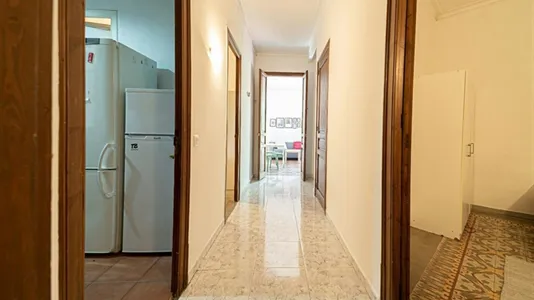 Rooms in Barcelona Eixample - photo 10
