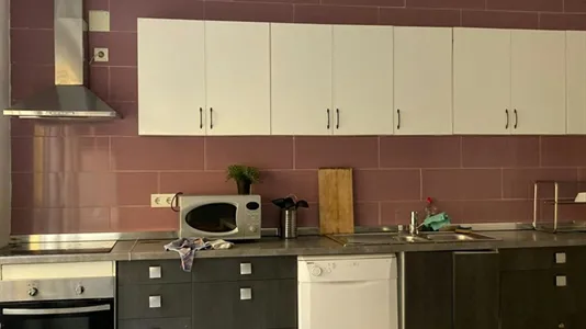 Rooms in Bami - photo 9