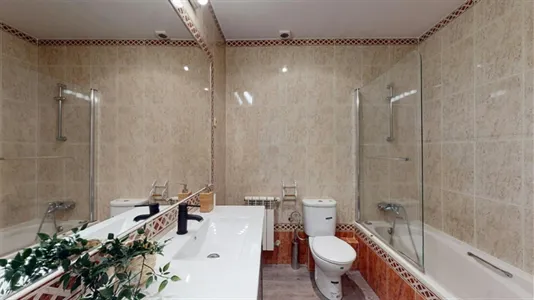 Rooms in Madrid Chamberí - photo 10