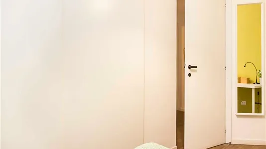 Rooms in Milano Zona 1 - Centro storico - photo 2