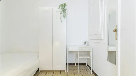 Rooms in Barcelona Eixample - photo 3