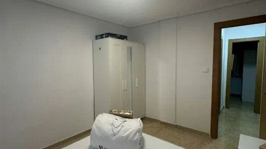 Rooms in Mislata - photo 1