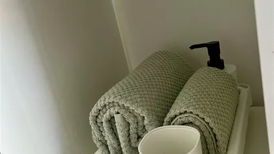 Rooms in Setúbal - photo 8