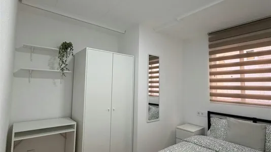 Rooms in Burjassot - photo 1
