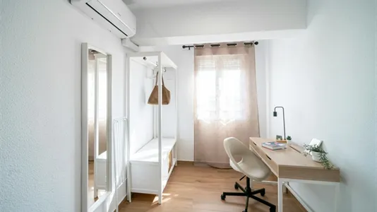 Rooms in Valencia La Zaidía - photo 4