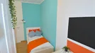 Room for rent, Modena, Emilia-Romagna, Strada Vignolese