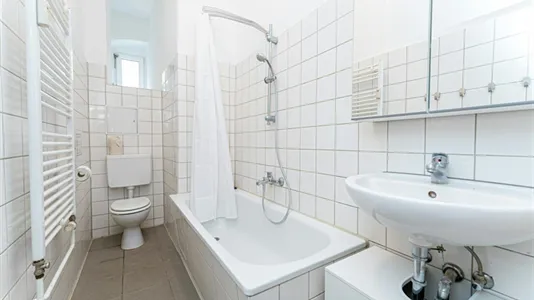Rooms in Berlin Friedrichshain-Kreuzberg - photo 10