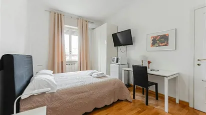 Room for rent in Milano Zona 1 - Centro storico, Milan