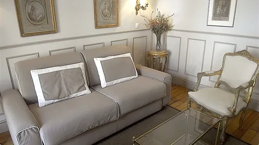 Apartments in Paris 1er arrondissement - photo 5