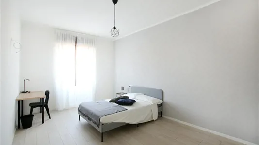 Rooms in Modena - photo 1