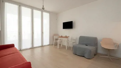 Apartment for rent in Milano Zona 6 - Barona, Lorenteggio, Milan