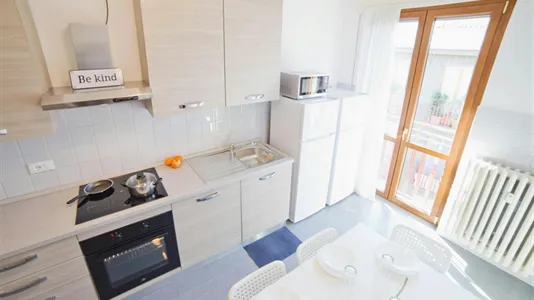 Rooms in Lecco - photo 10
