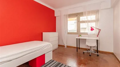 Room for rent in Odivelas, Lisbon (region)