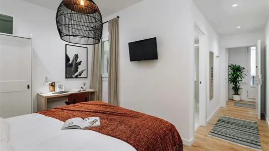 Rooms in Barcelona Eixample - photo 3