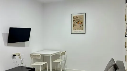 Apartments in Madrid Chamberí - photo 3