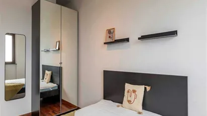 Room for rent in Milano Zona 5 - Vigentino, Chiaravalle, Gratosoglio, Milan