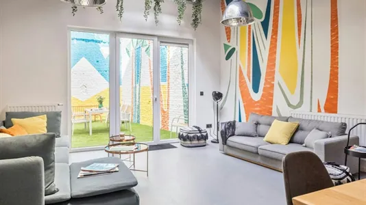 Rooms in Brussels Sint-Gillis - photo 2