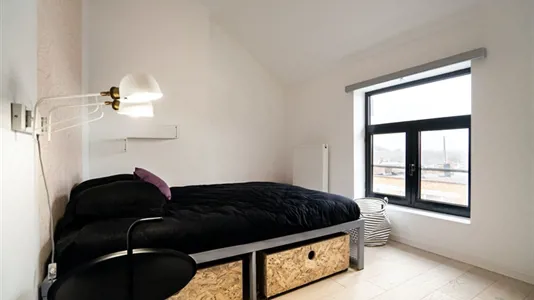 Rooms in Charleroi - photo 1