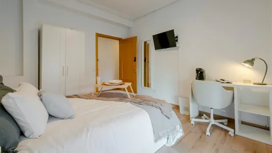 Rooms in Madrid Arganzuela - photo 4