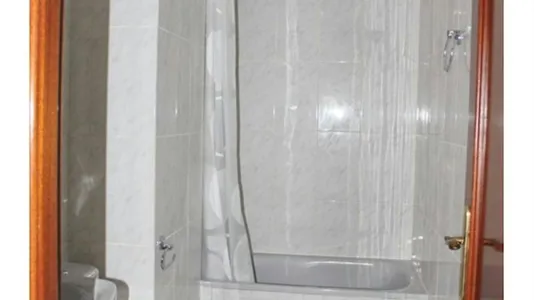 Rooms in Zaragoza - photo 4