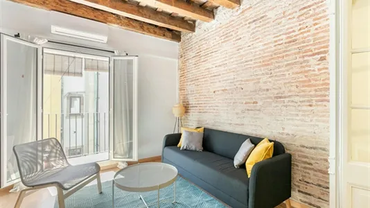 Apartments in Barcelona Ciutat Vella - photo 2