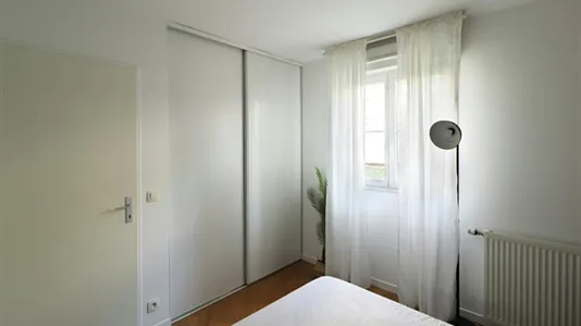 Rooms in Saint-Denis - photo 3