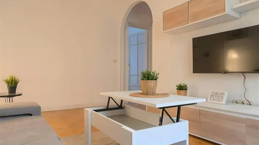 Rooms in Madrid Chamberí - photo 10