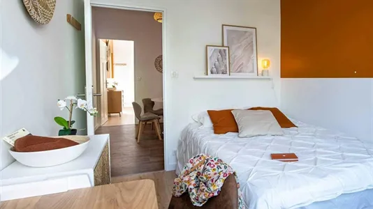 Rooms in Lyon - photo 2